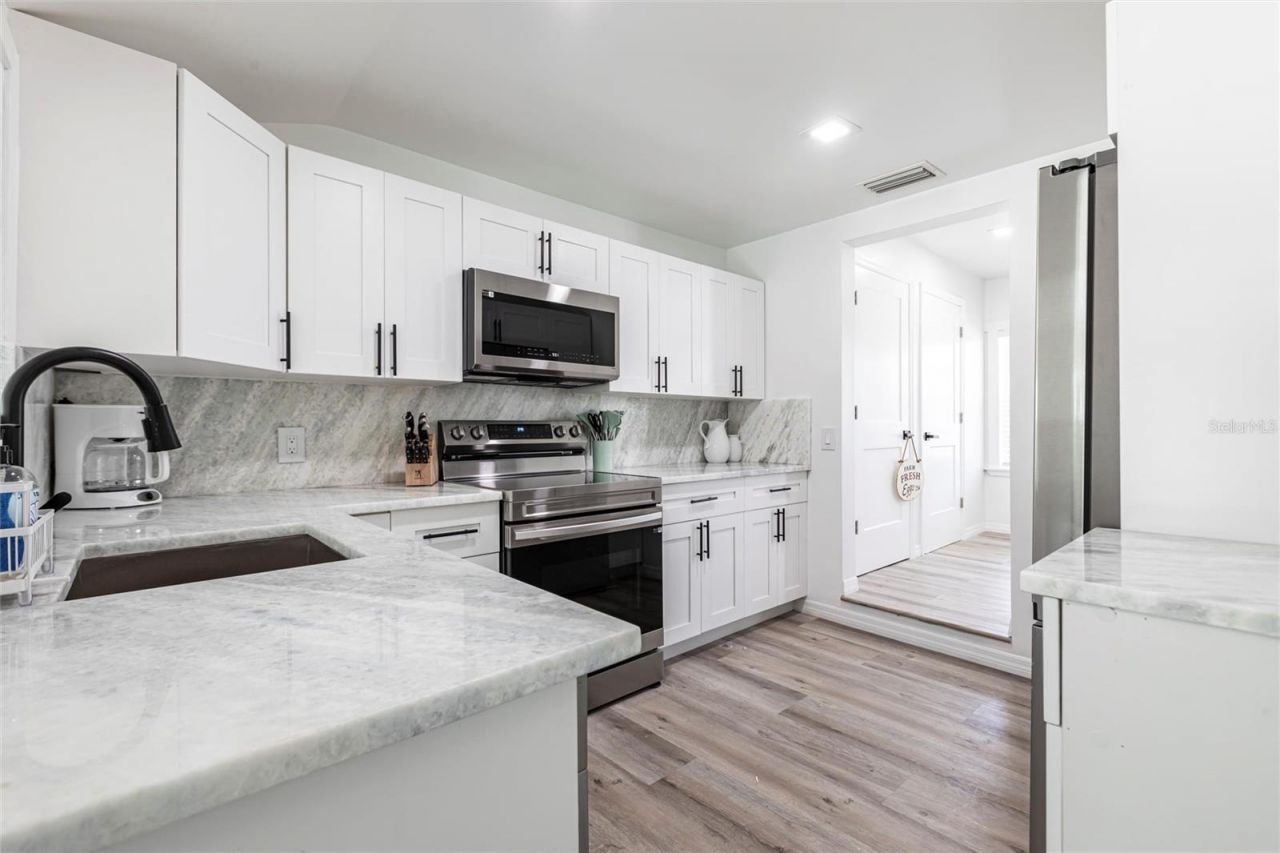 640 Broadway Street, Longboat Key, FL 34228 Photo