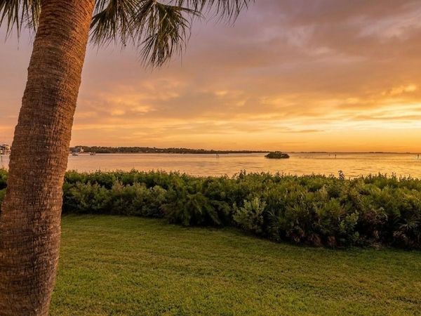 1813 MARINER DRIVE, Unit 147, TARPON SPRINGS, FL 34689