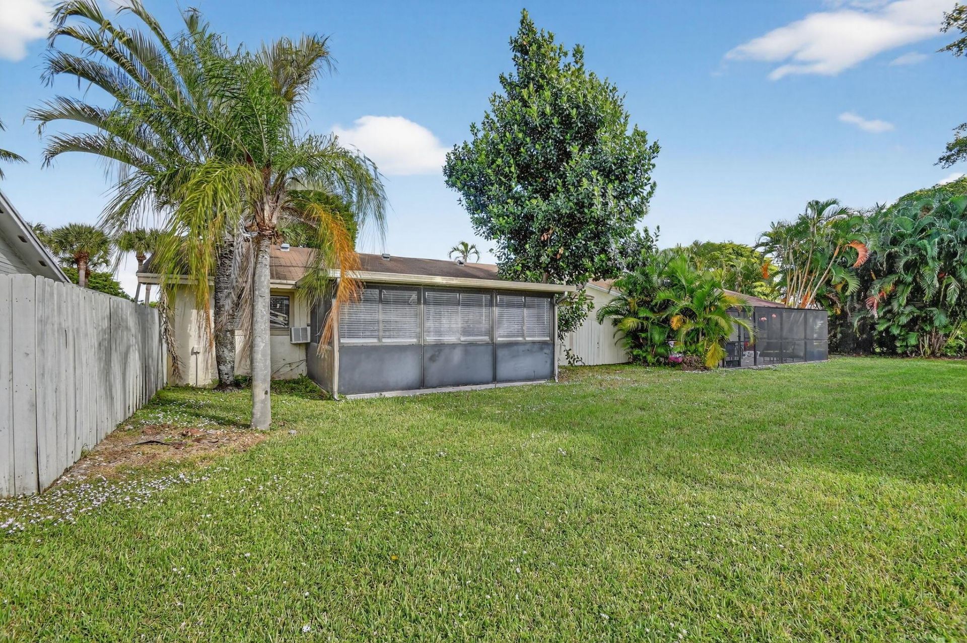 2 Cambridge Place, Boynton Beach, FL 33426 Photo