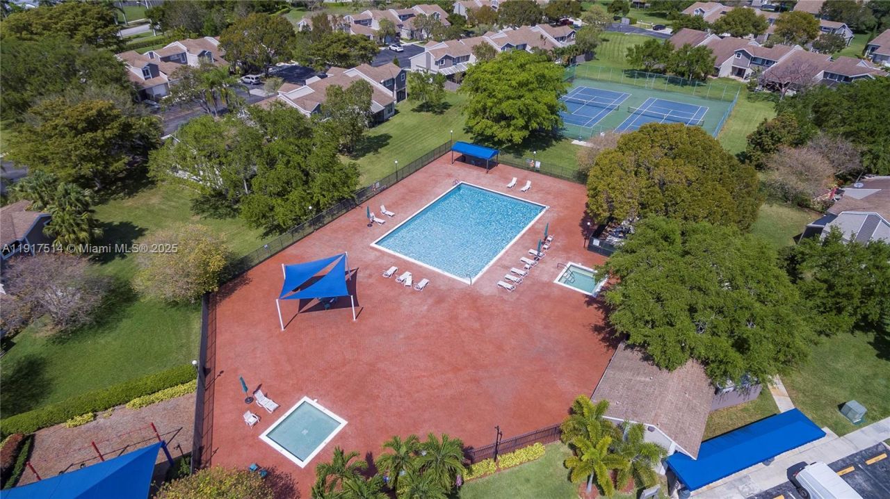 616 Woodgate Ln, Unit D, Sunrise, FL 33326 Photo