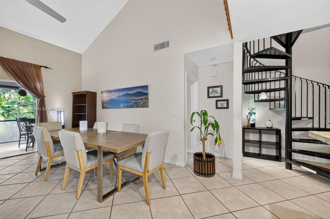 616 Woodgate Ln, Unit D, Sunrise, FL 33326 Photo