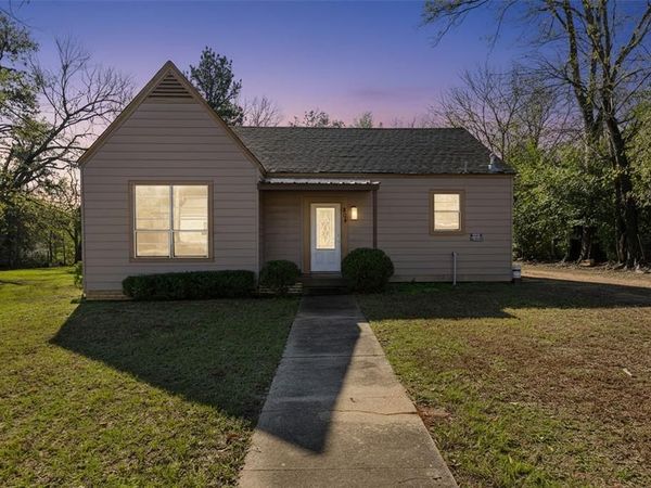 204 W Jones Street, Longview, TX 75602