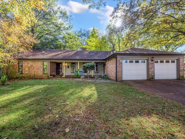 2749 N LAKE SHORE DR, Memphis, TN 38127