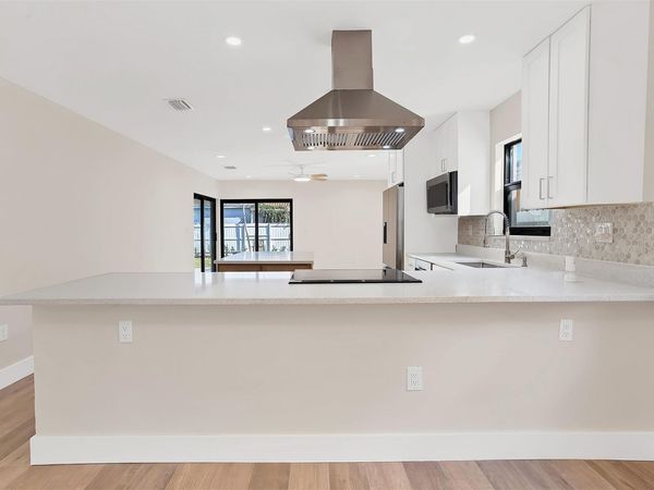 391 NW 58th Ave, Miami, FL 33126