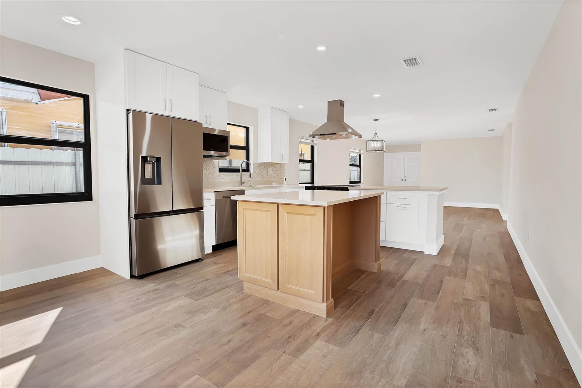 391 NW 58th Avenue, Miami, FL 33126 Photo