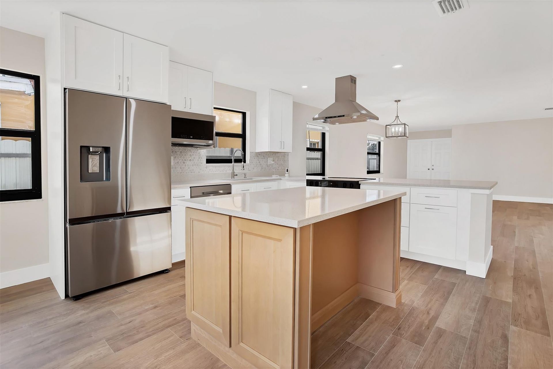 391 NW 58th Avenue, Miami, FL 33126 Photo