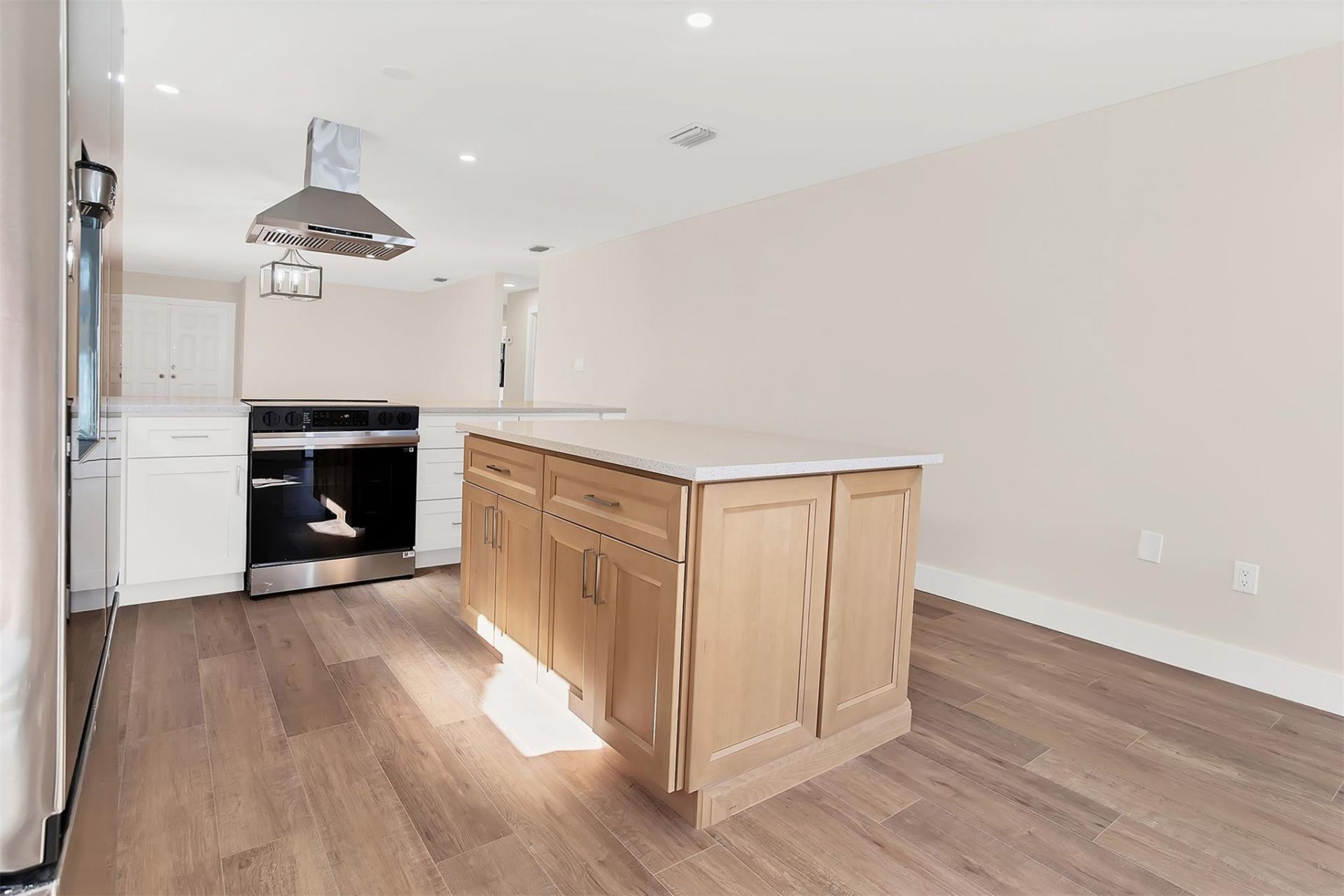 391 NW 58th Avenue, Miami, FL 33126 Photo