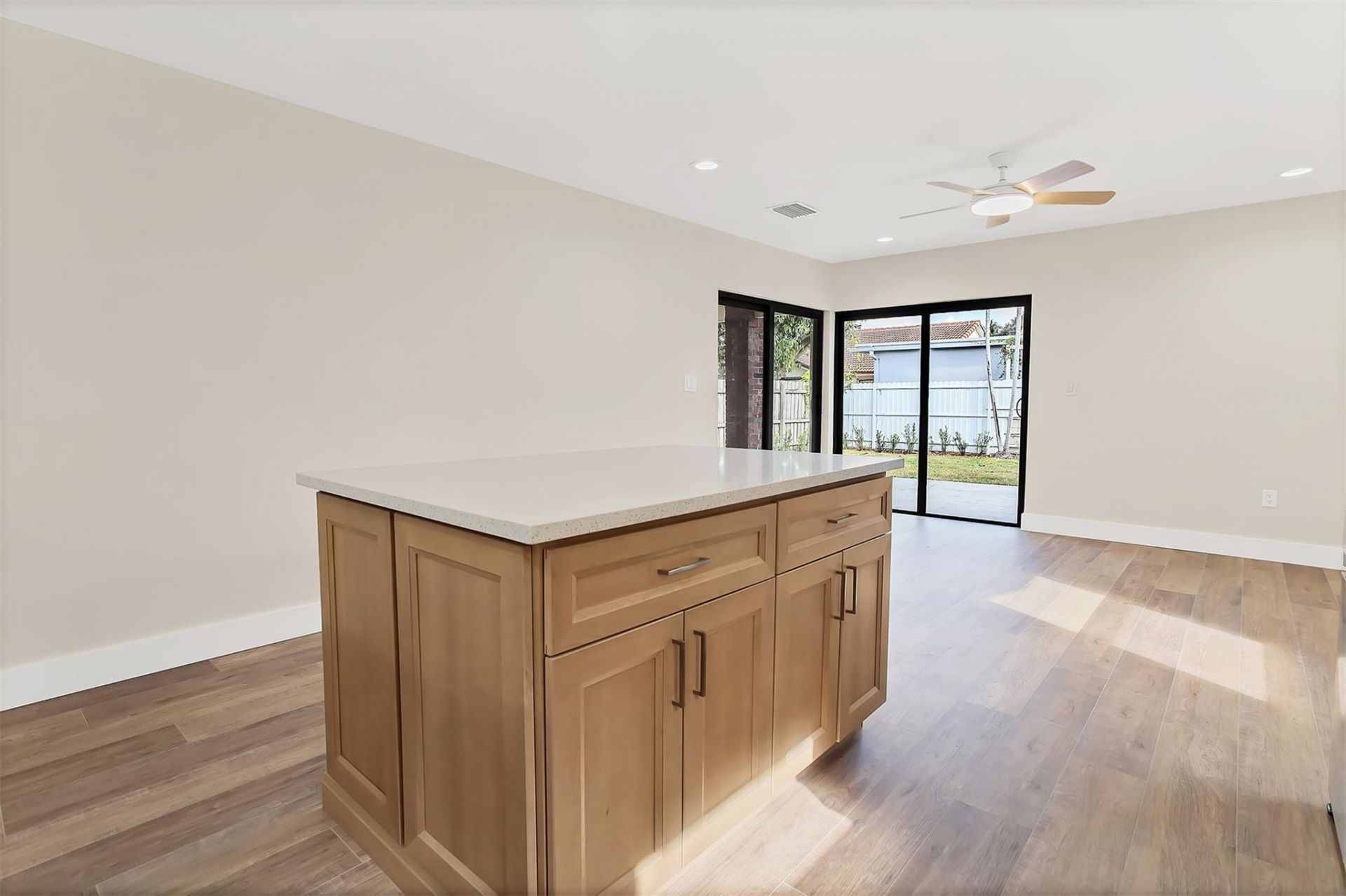 391 NW 58th Avenue, Miami, FL 33126 Photo