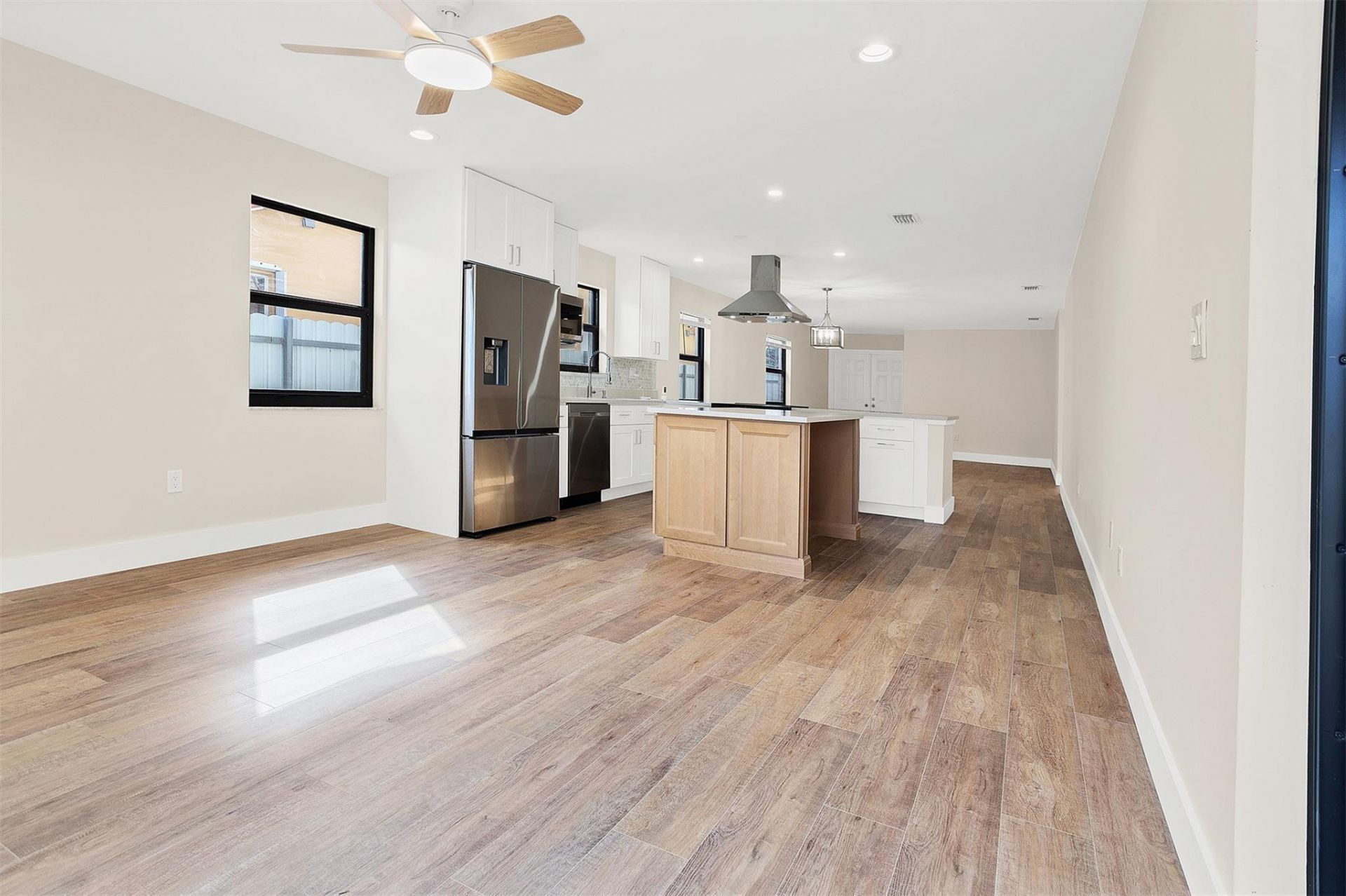 391 NW 58th Avenue, Miami, FL 33126 Photo