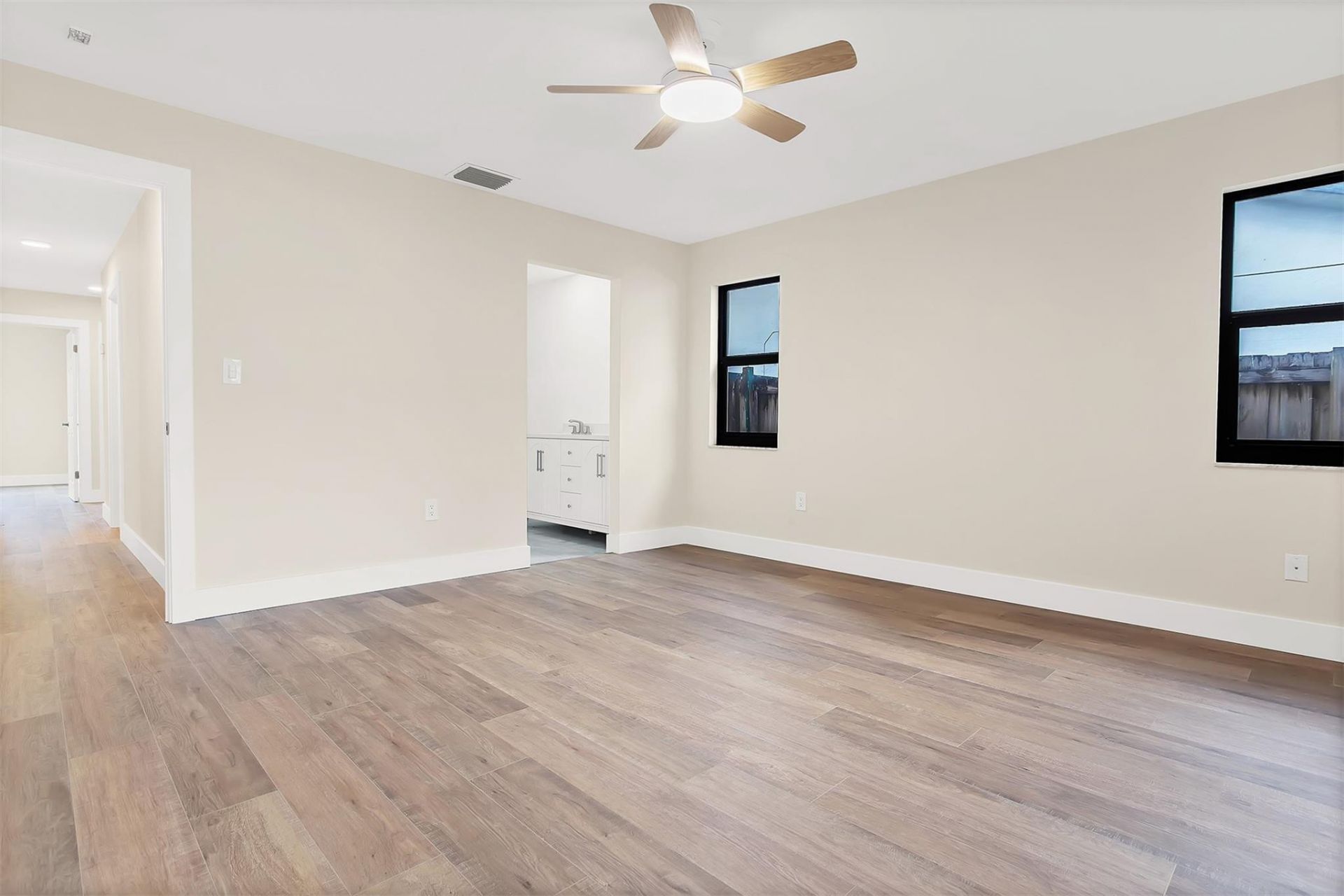 391 NW 58th Avenue, Miami, FL 33126 Photo