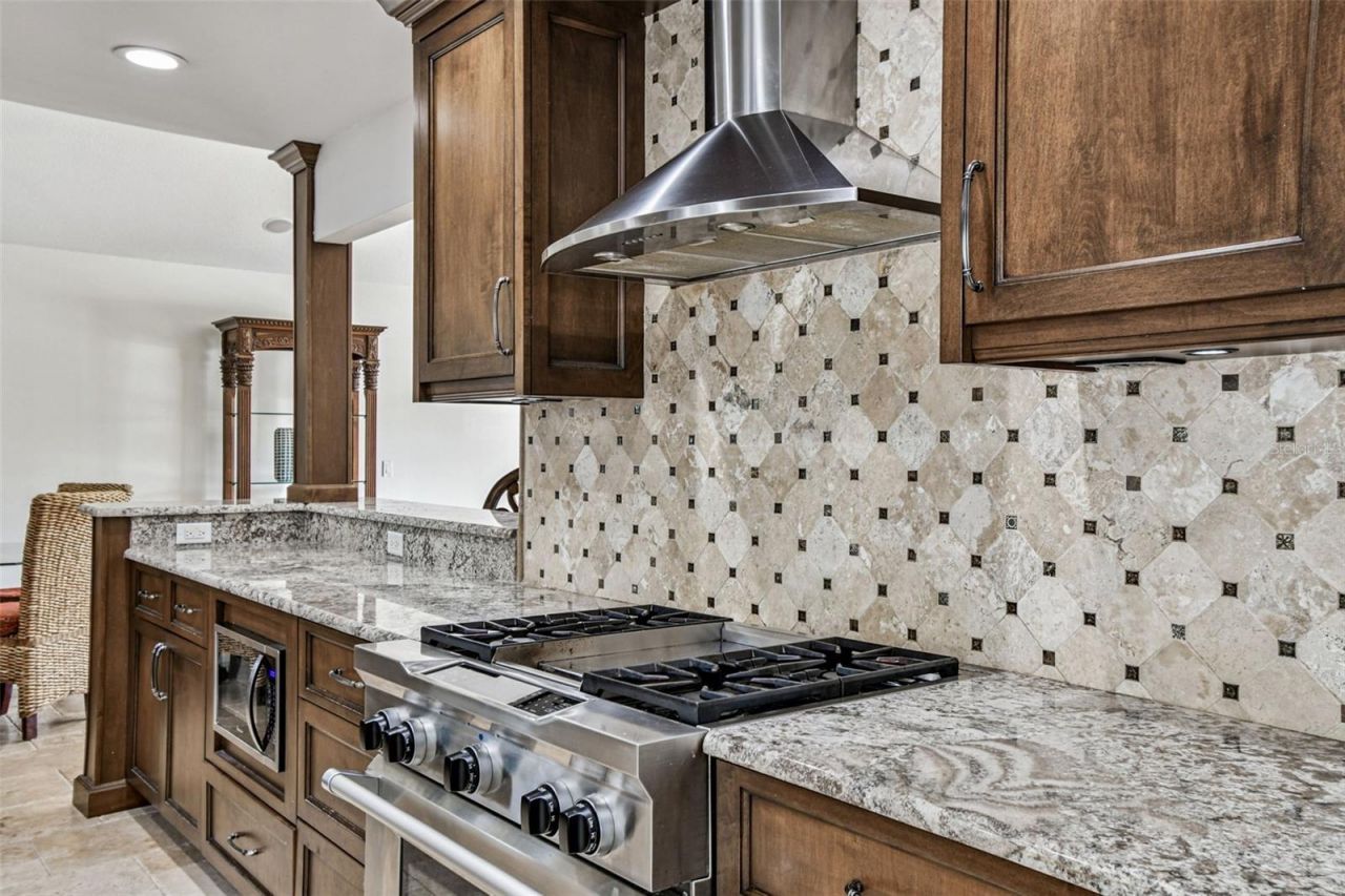 9149 Maple Court, Seminole, FL 33777 Photo