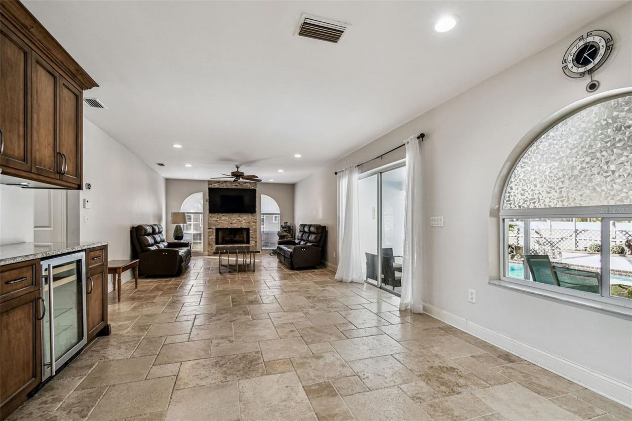 9149 Maple Court, Seminole, FL 33777 Photo