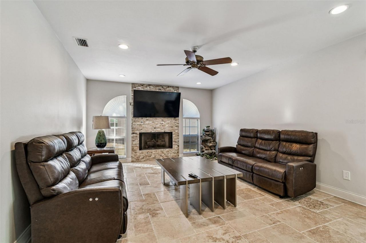 9149 Maple Court, Seminole, FL 33777 Photo