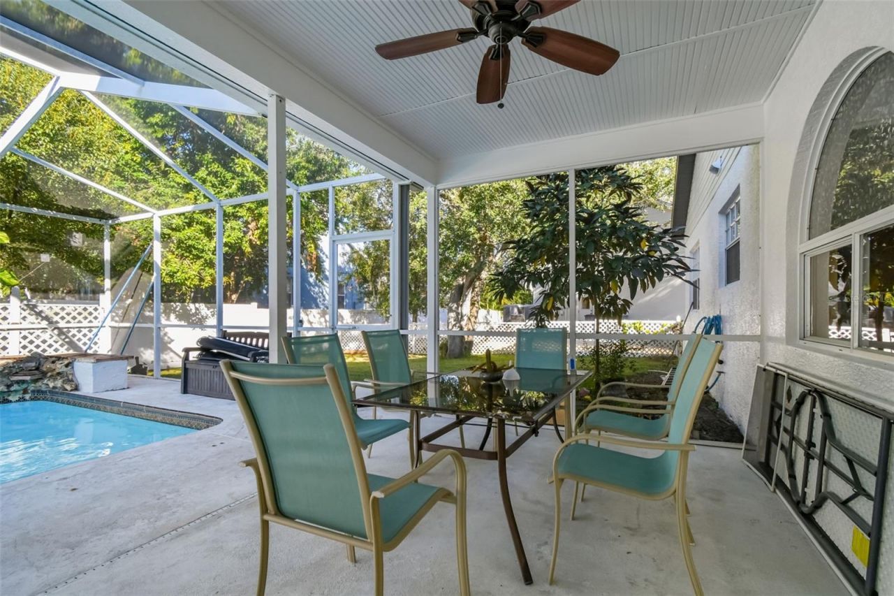 9149 Maple Court, Seminole, FL 33777 Photo