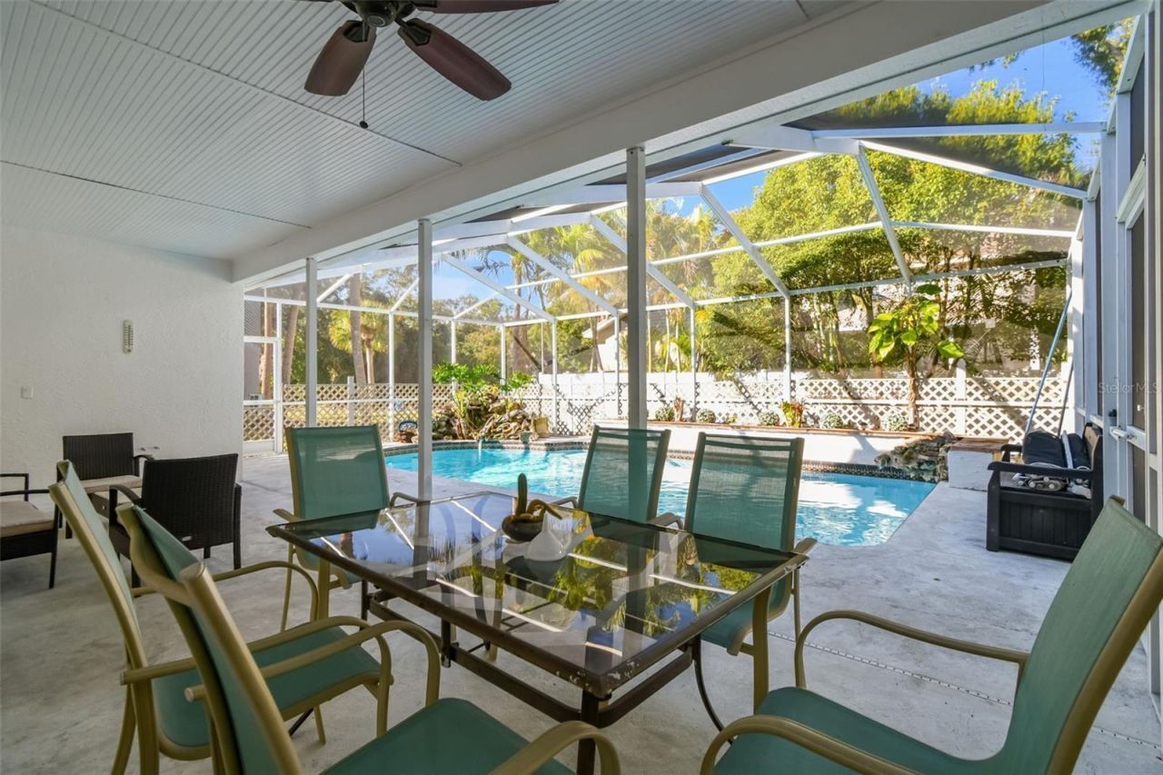 9149 Maple Court, Seminole, FL 33777 Photo