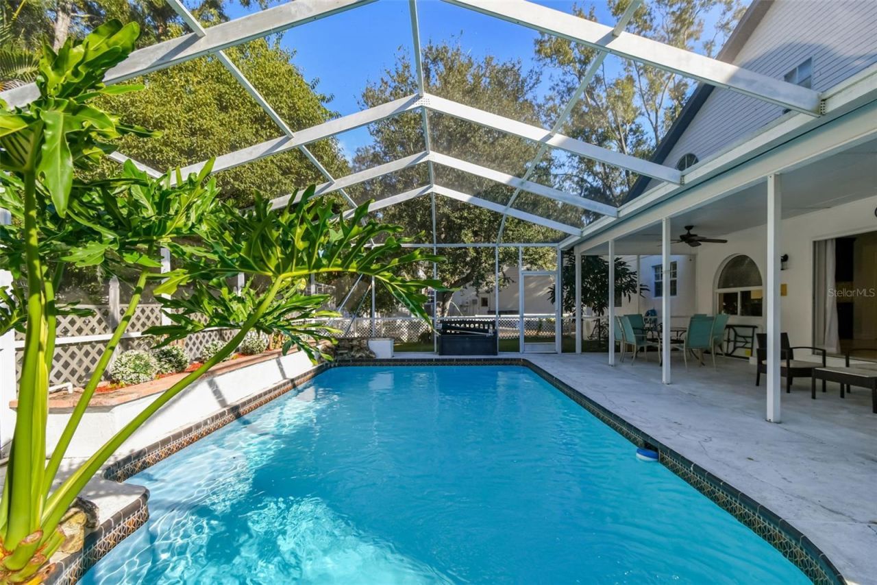 9149 Maple Court, Seminole, FL 33777 Photo