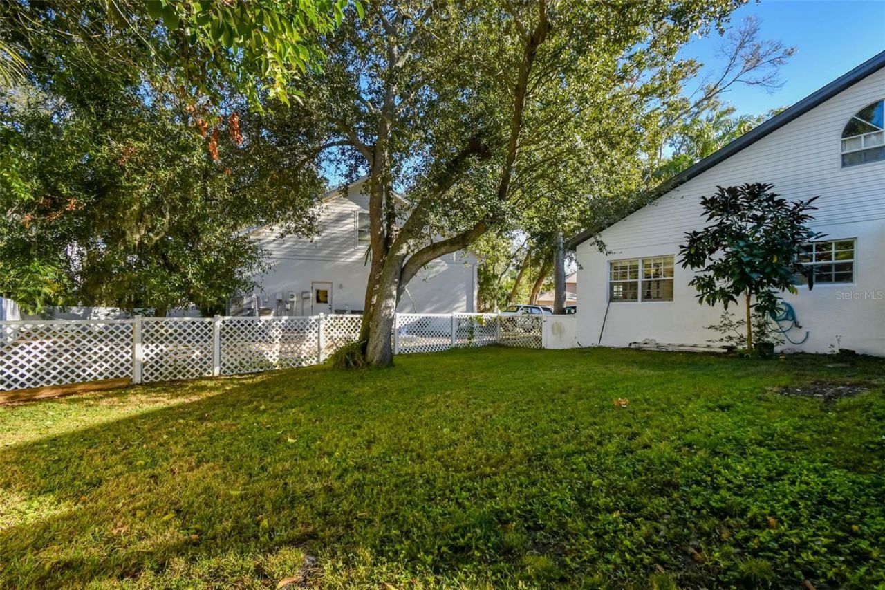 9149 Maple Court, Seminole, FL 33777 Photo