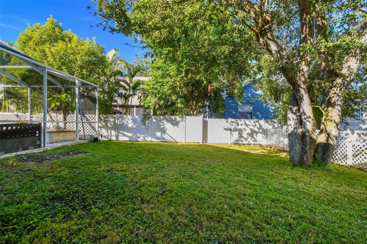 9149 Maple Court, Seminole, FL 33777 Photo