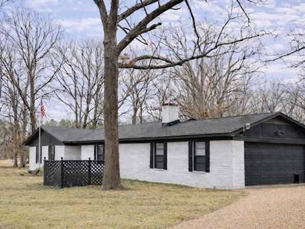 333 County Road 43200, Powderly, TX 75473