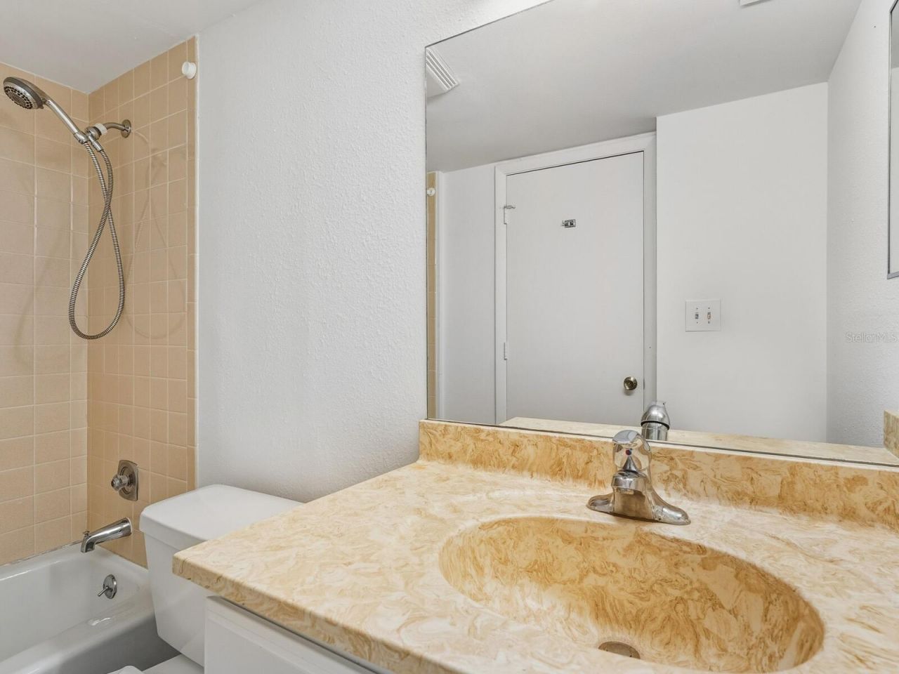 2714 Orchid Oaks Drive, Unit 101, Sarasota, FL 34239 Photo