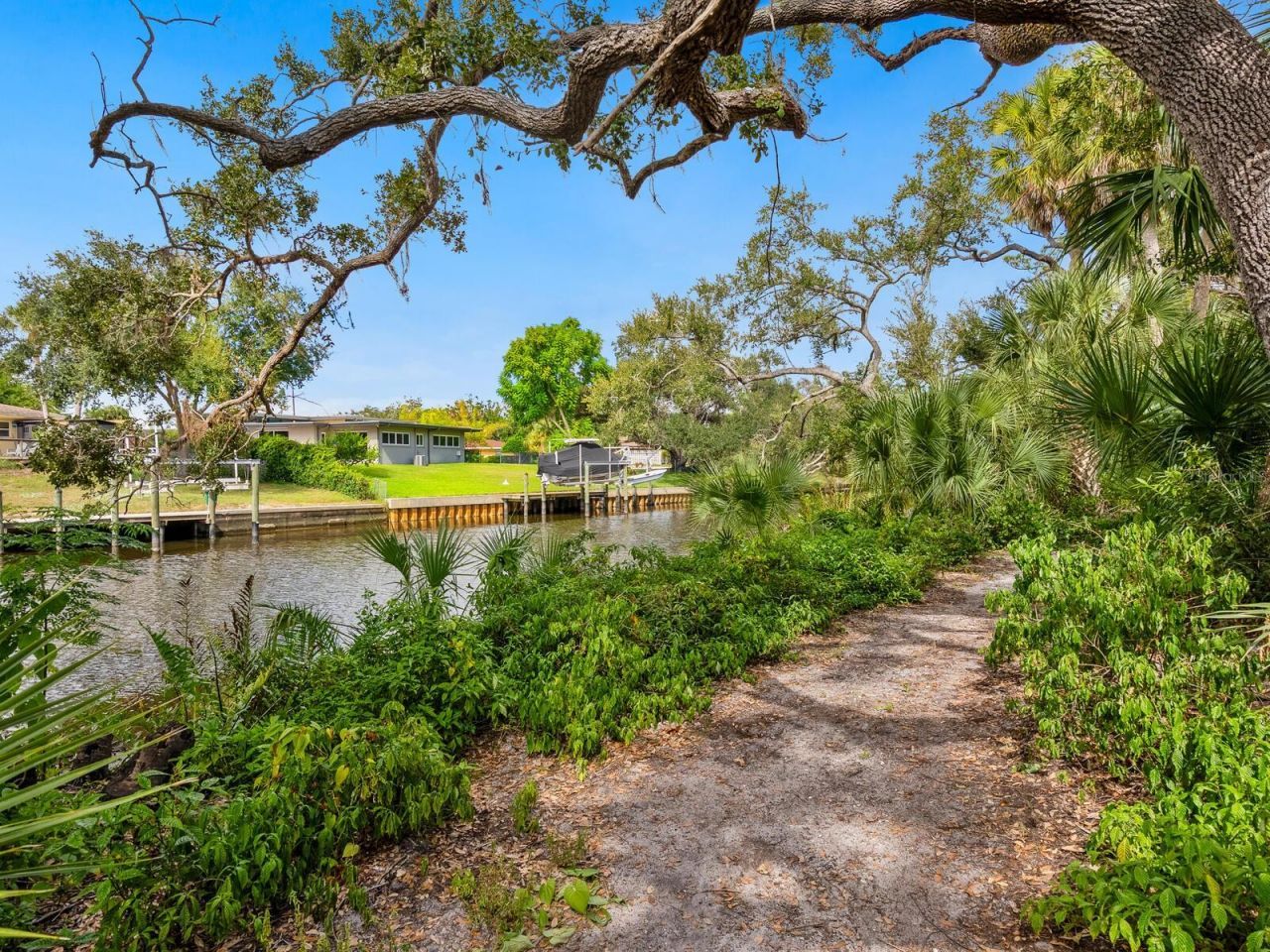 2714 Orchid Oaks Drive, Unit 101, Sarasota, FL 34239 Photo