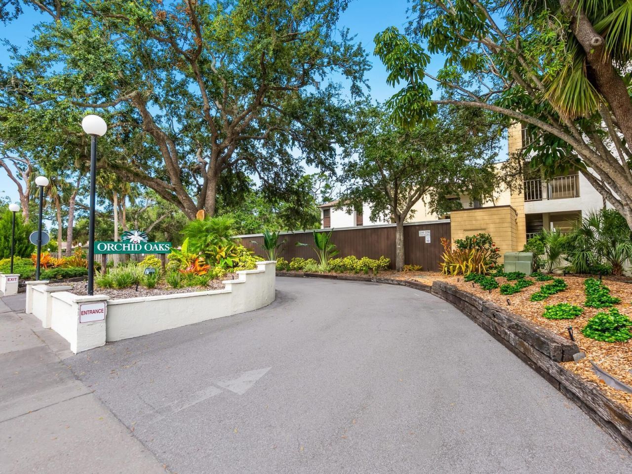2714 Orchid Oaks Drive, Unit 101, Sarasota, FL 34239 Photo