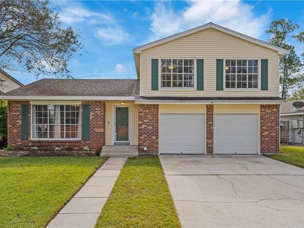 501 QUEEN ANNE Drive, Slidell, LA 70460