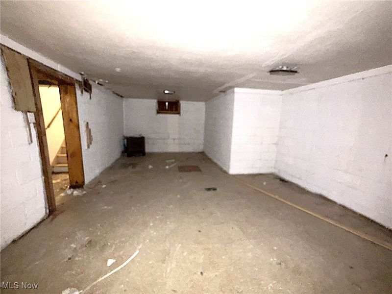 14914 Kingsford Avenue, Cleveland, OH 44128 Photo 24