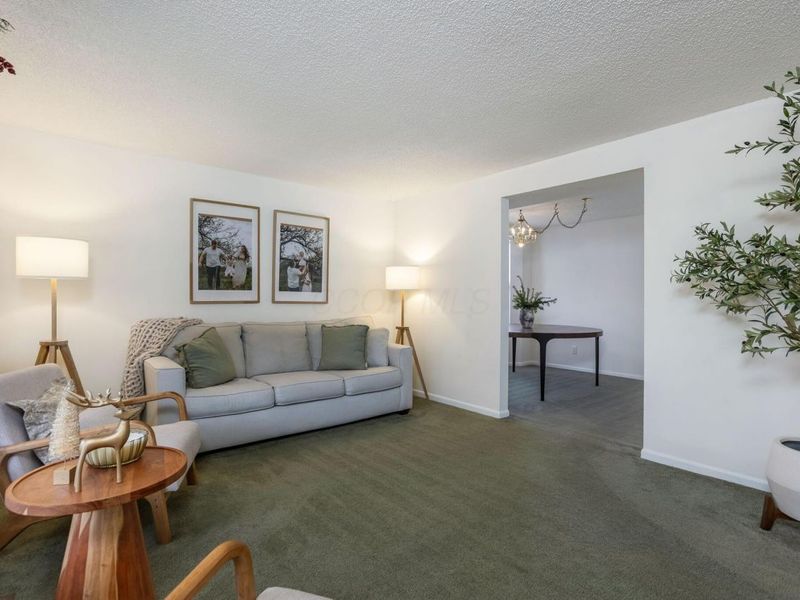 5803 Sundrops Avenue, Galloway, OH 43119 Photo 10