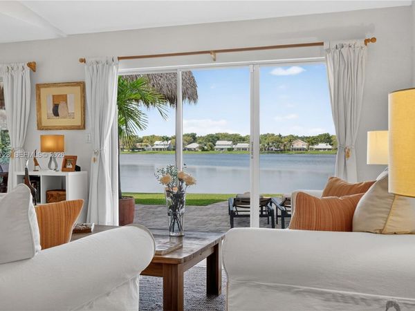 21320 SW 92nd Ave, Cutler Bay, FL 33189