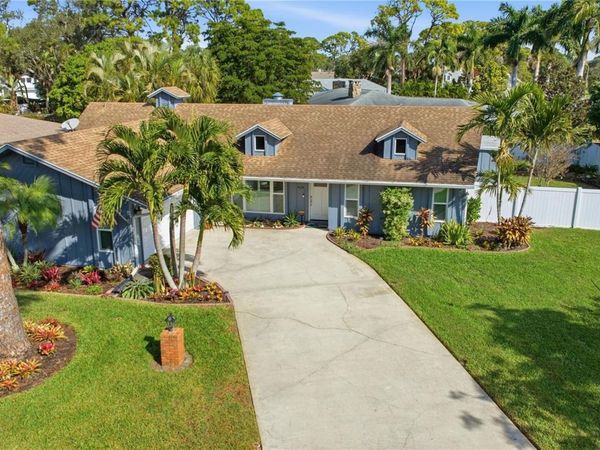 4124 PINAR DRIVE, BRADENTON, FL 34210