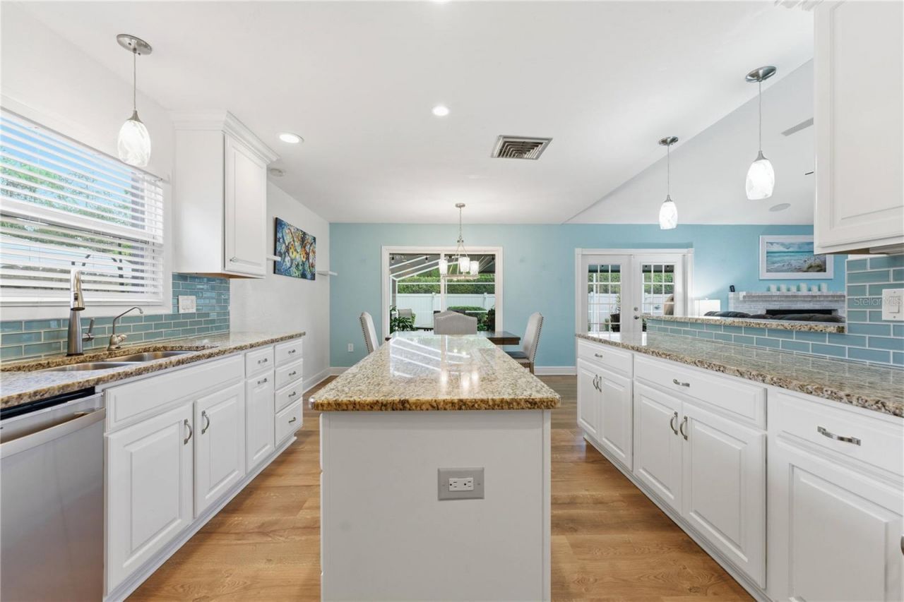 4124 Pinar Drive, Bradenton, FL 34210 Photo