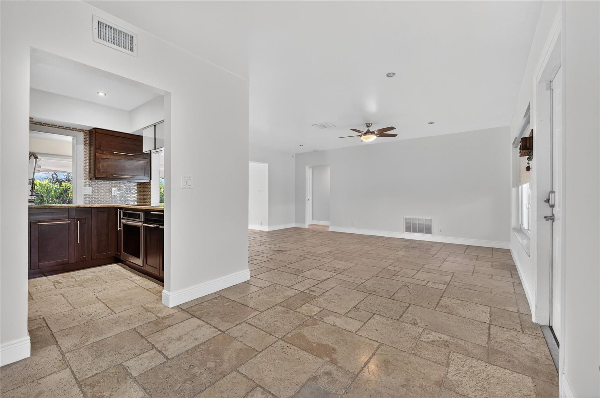 2110 NE 56th Street, Fort Lauderdale, FL 33308 Photo