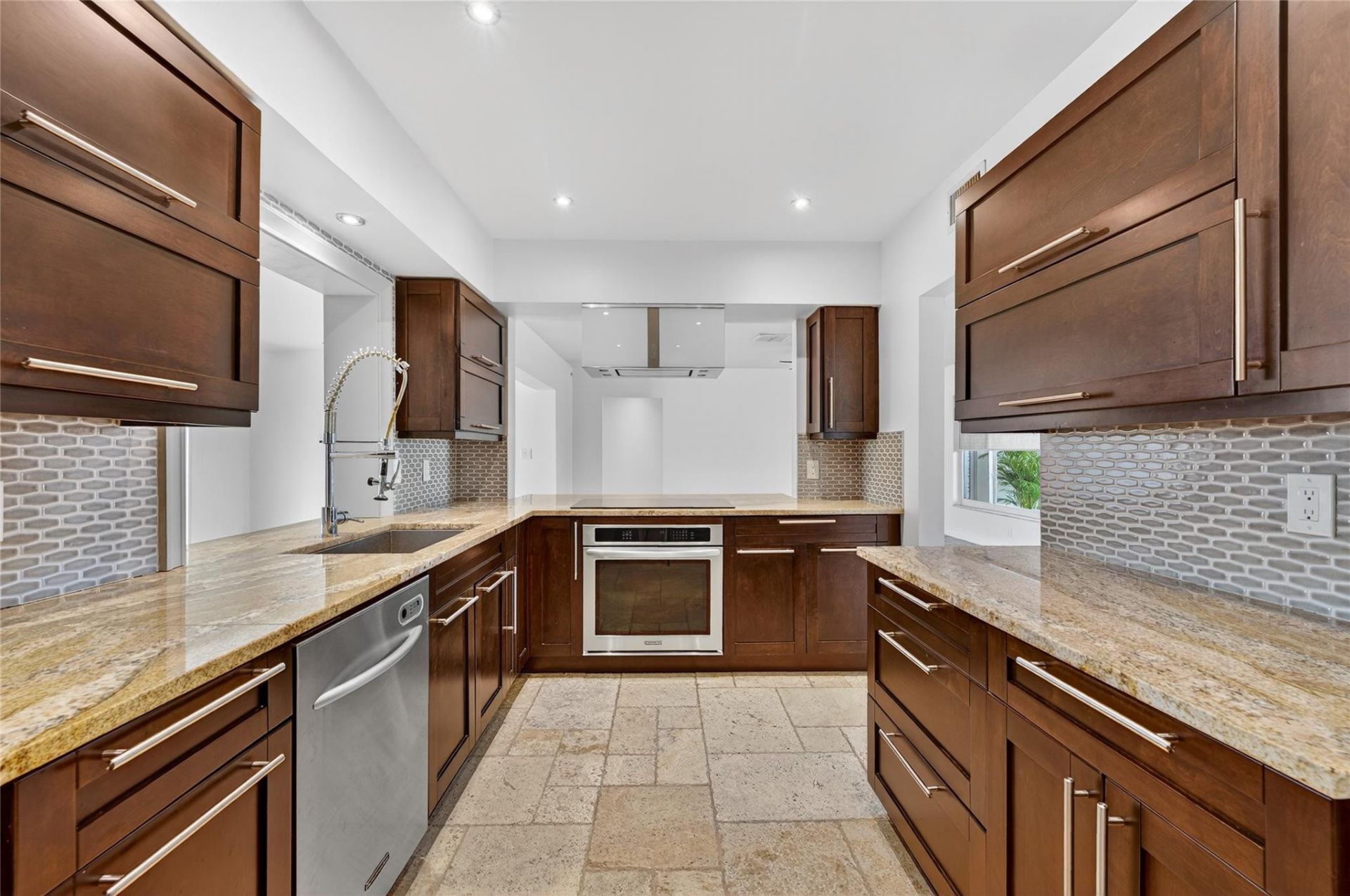 2110 NE 56th Street, Fort Lauderdale, FL 33308 Photo