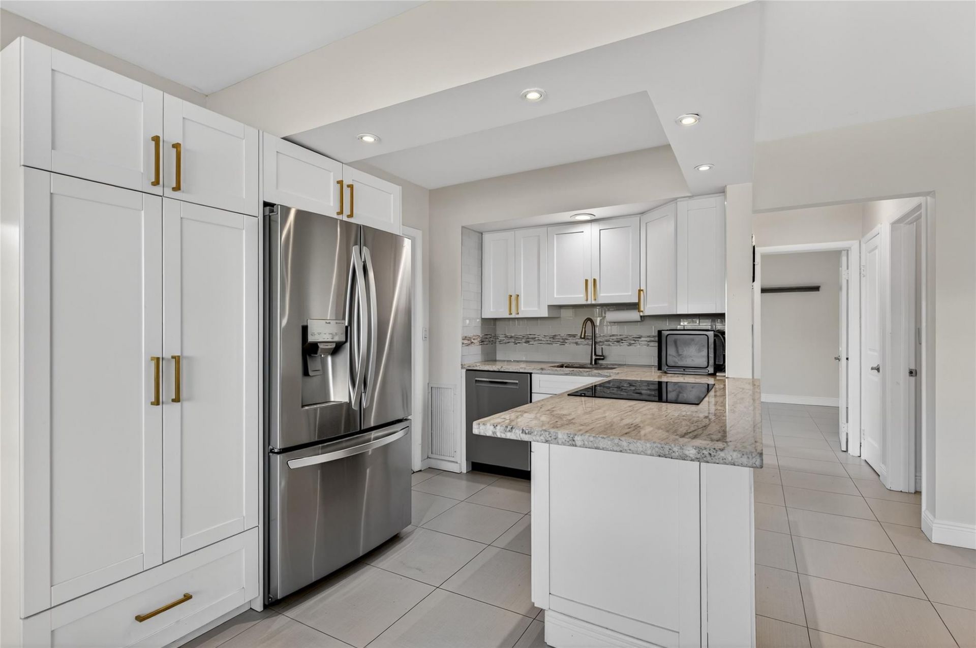 2110 NE 56th Street, Fort Lauderdale, FL 33308 Photo