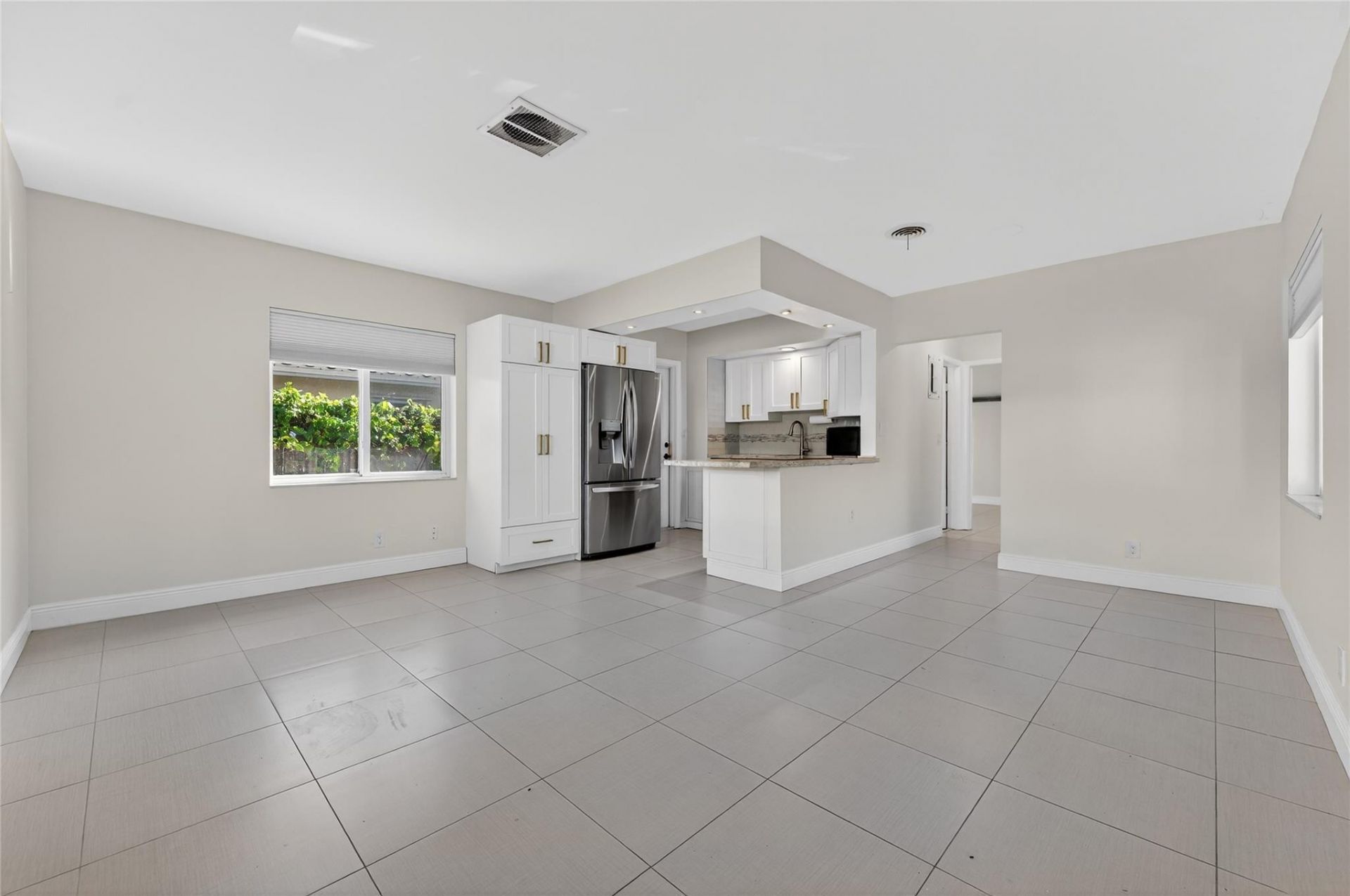 2110 NE 56th Street, Fort Lauderdale, FL 33308 Photo