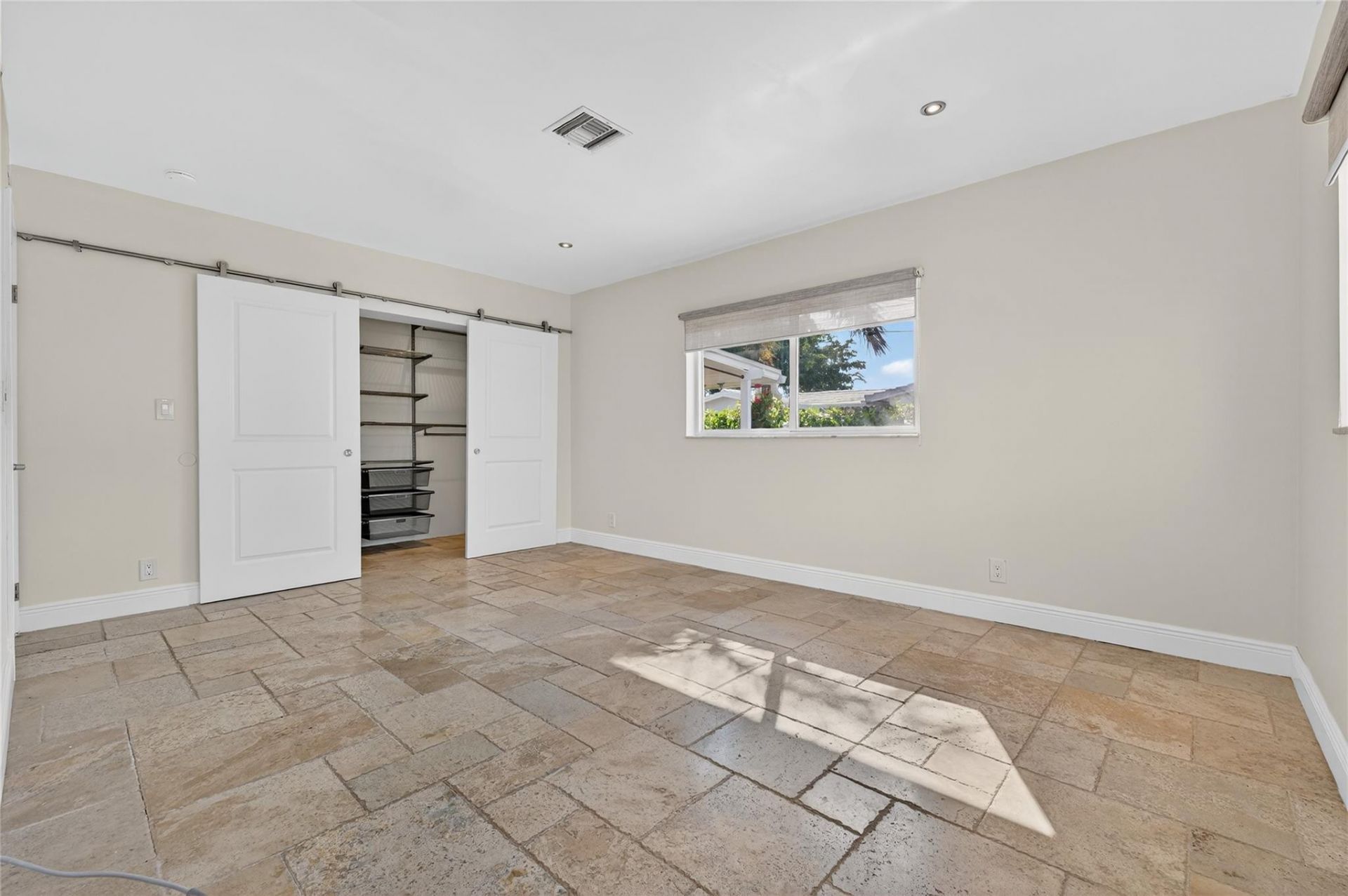 2110 NE 56th Street, Fort Lauderdale, FL 33308 Photo