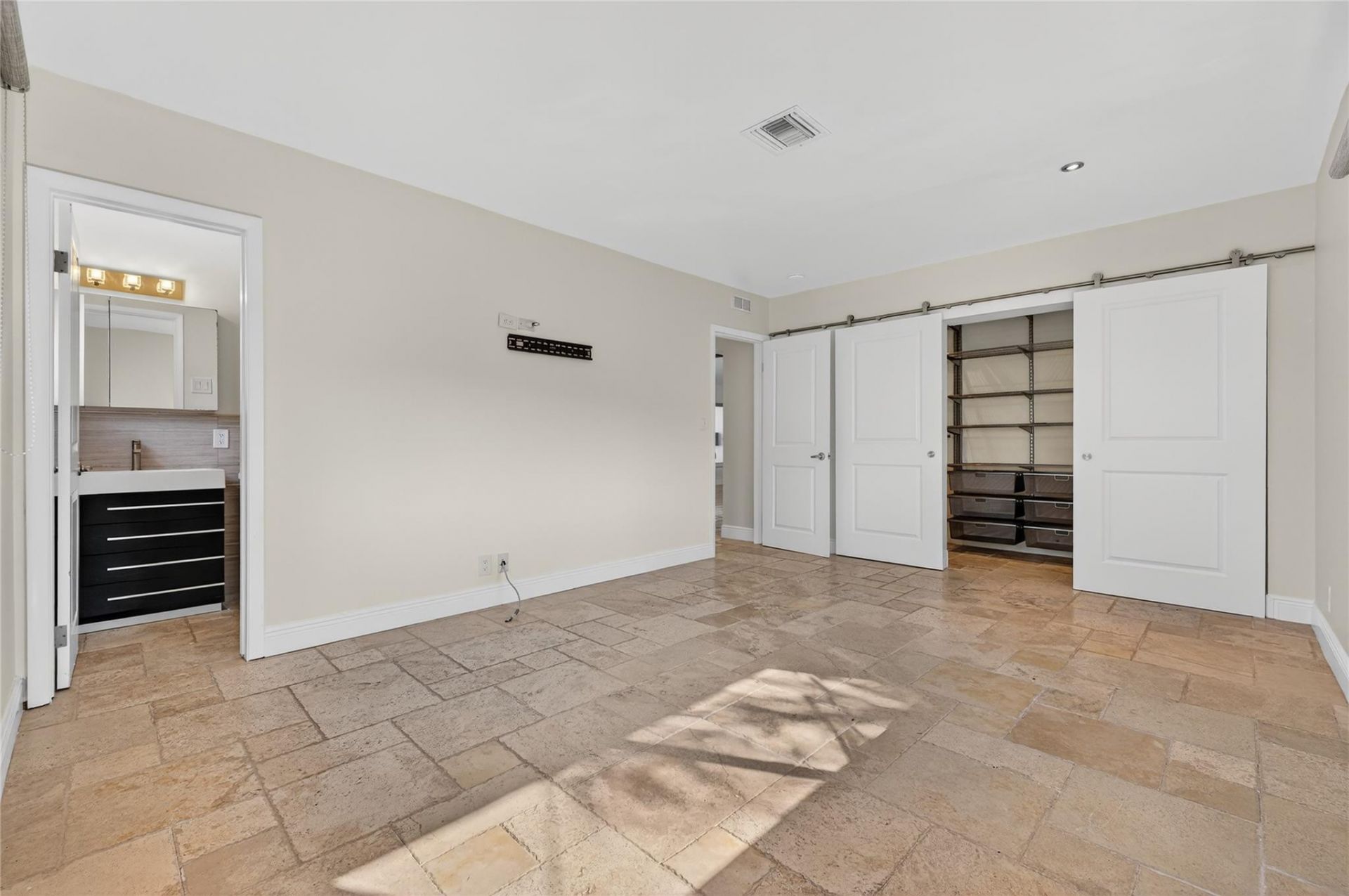 2110 NE 56th Street, Fort Lauderdale, FL 33308 Photo