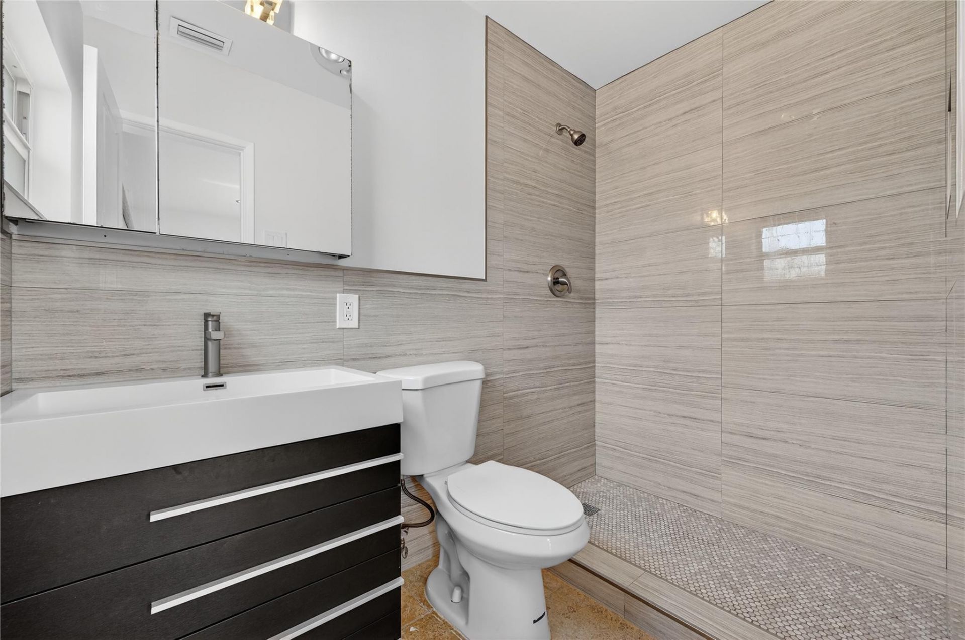 2110 NE 56th Street, Fort Lauderdale, FL 33308 Photo