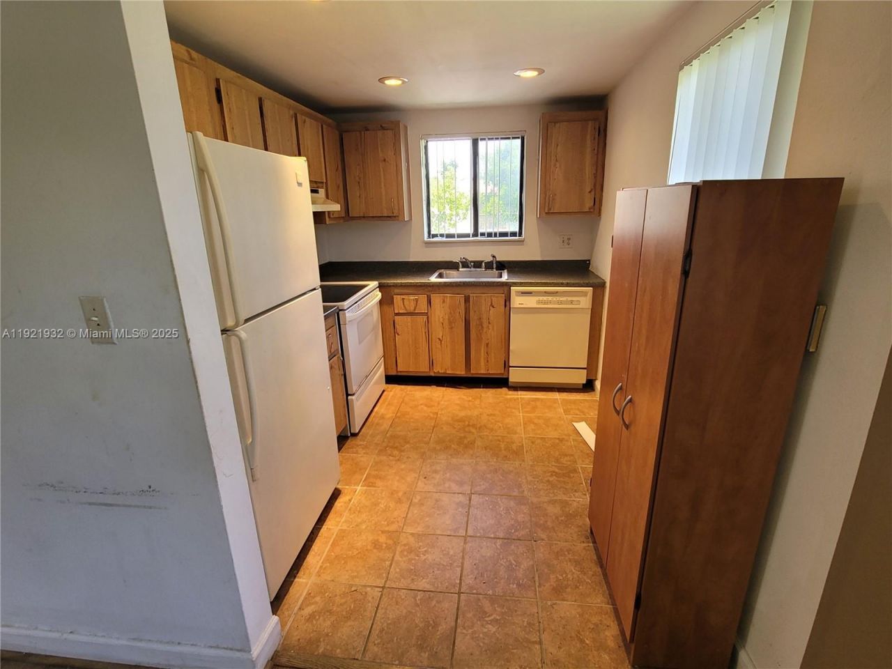 1245 S Flagler Ave, Unit 305, Pompano Beach, FL 33060 Photo