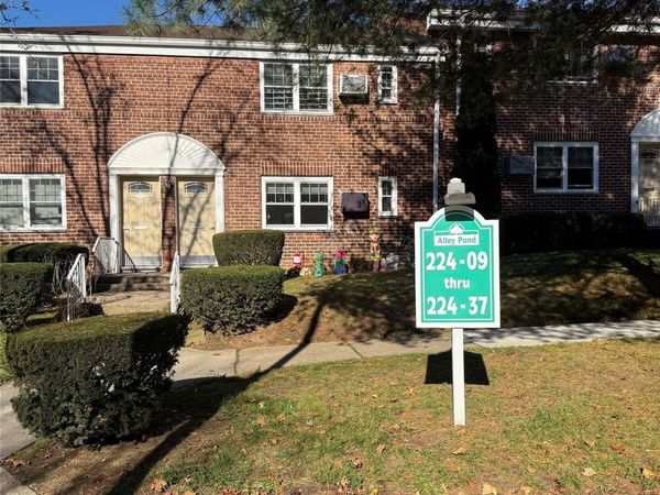 22411 Kingsbury Avenue, Unit A, Oakland Gardens, NY 11364