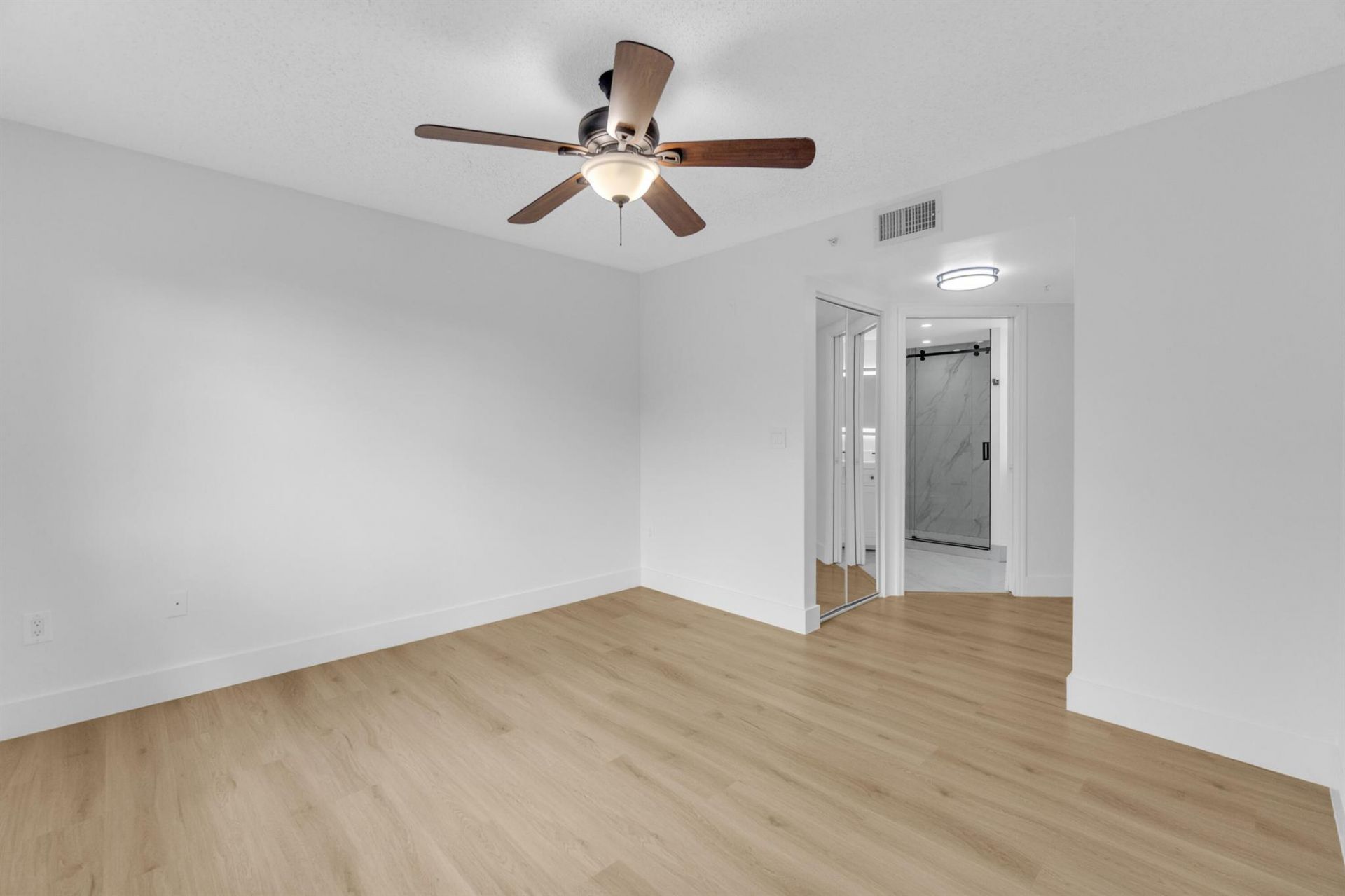 400 Crestwood Court N, Unit 420, Royal Palm Beach, FL 33411 Photo