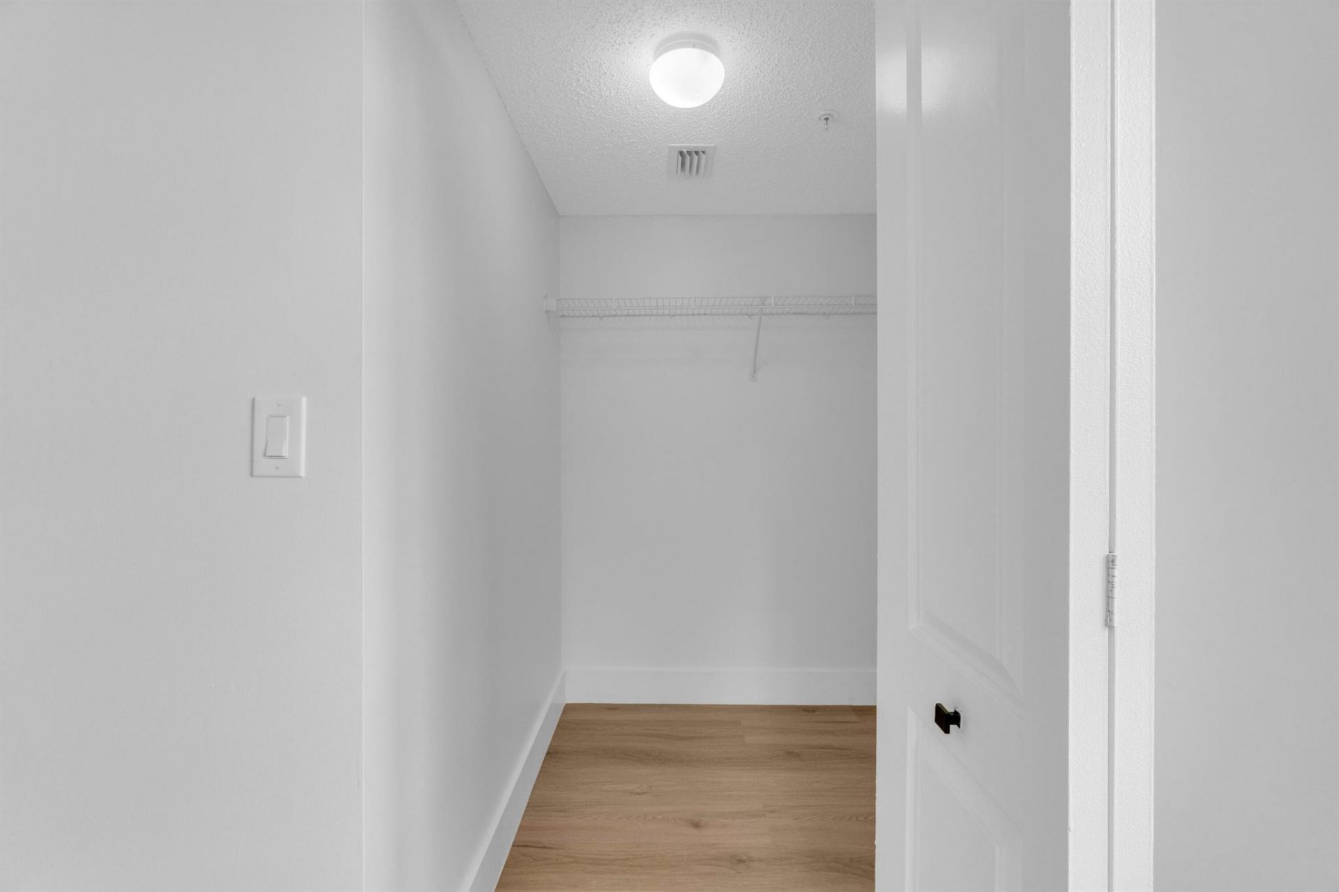 400 Crestwood Court N, Unit 420, Royal Palm Beach, FL 33411 Photo