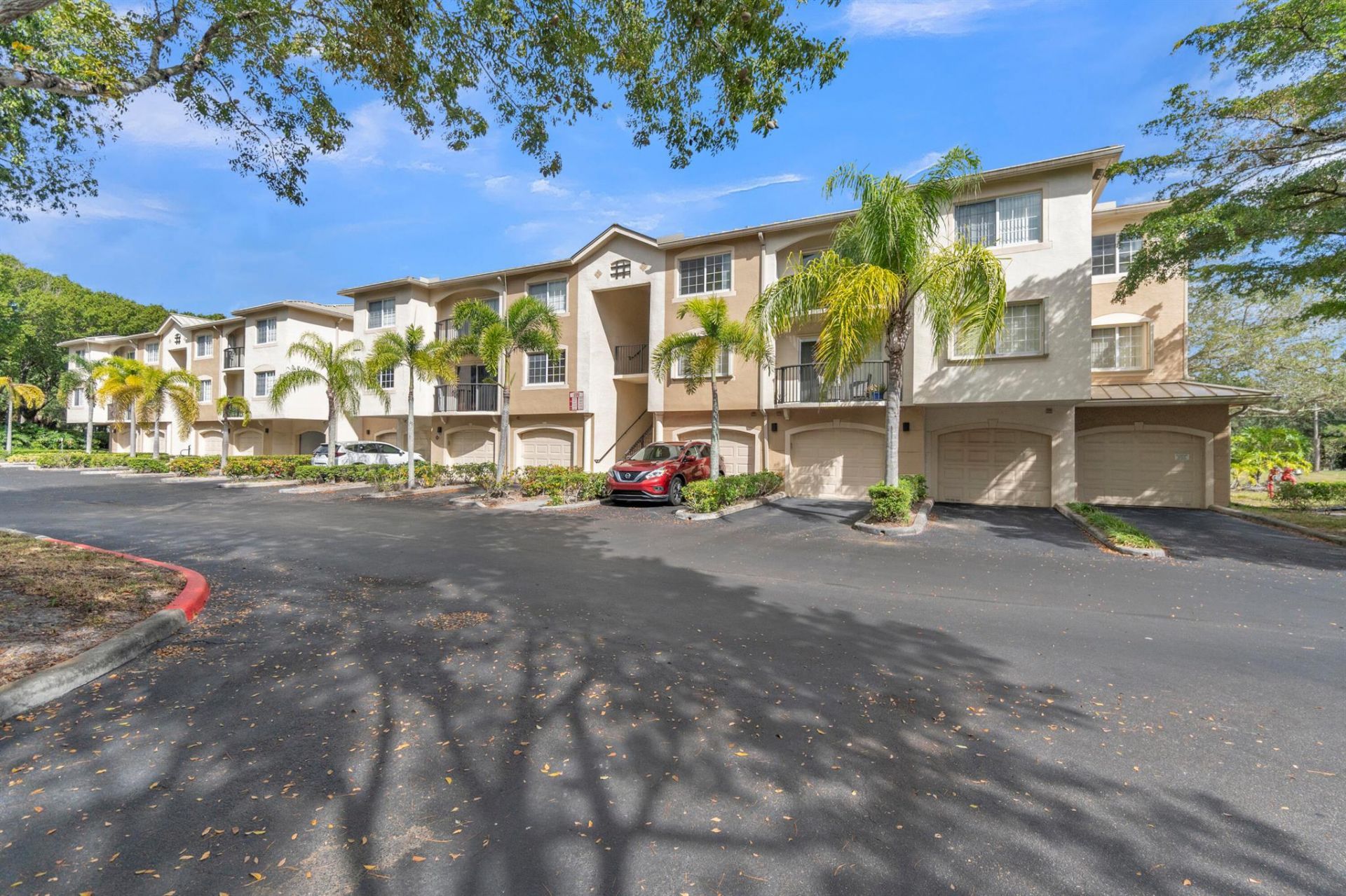 400 Crestwood Court N, Unit 420, Royal Palm Beach, FL 33411 Photo
