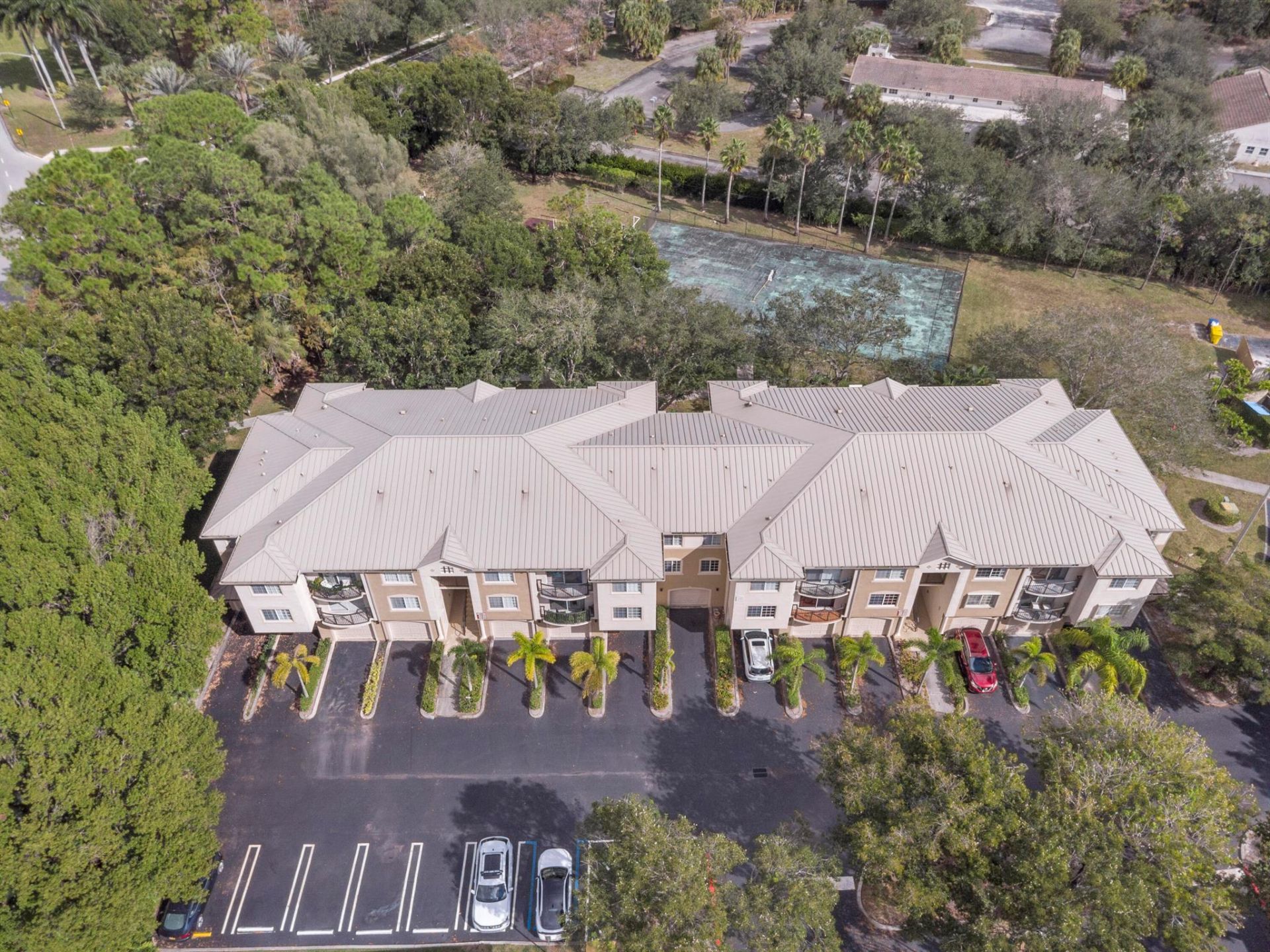 400 Crestwood Court N, Unit 420, Royal Palm Beach, FL 33411 Photo