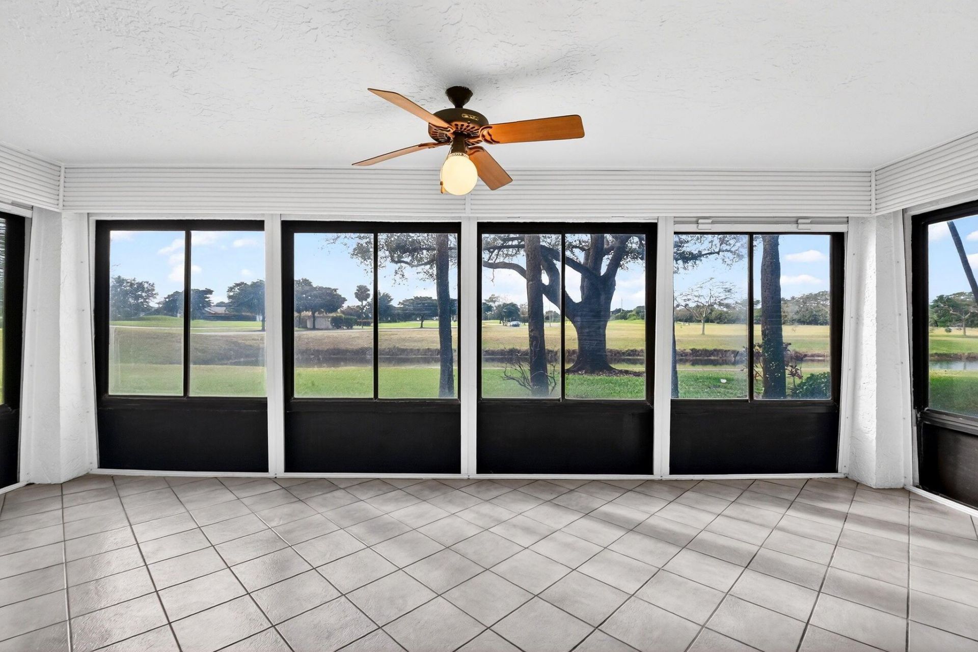 11281 Aspen Glen Drive, Unit 104, Boynton Beach, FL 33437 Photo