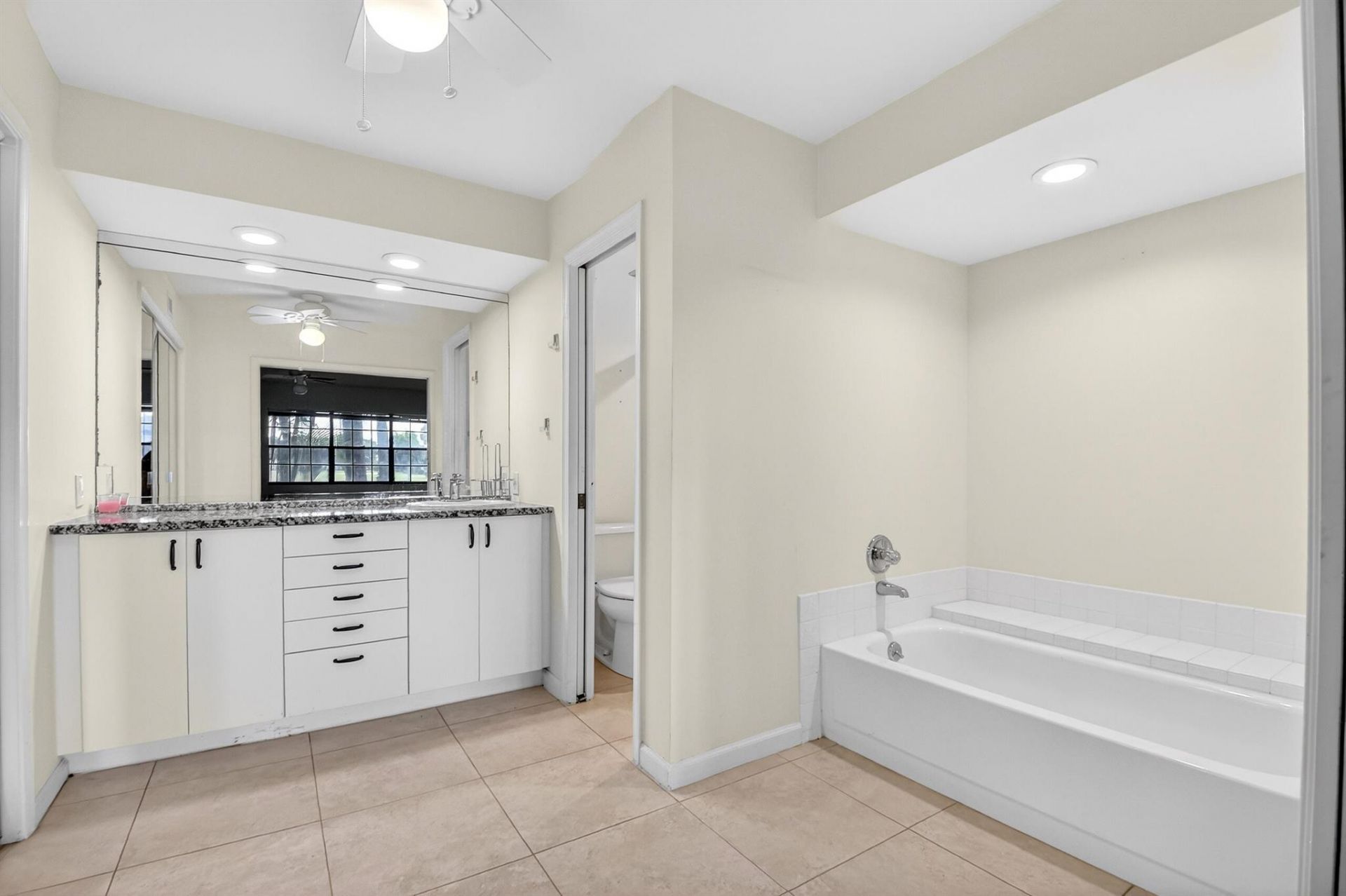 11281 Aspen Glen Drive, Unit 104, Boynton Beach, FL 33437 Photo