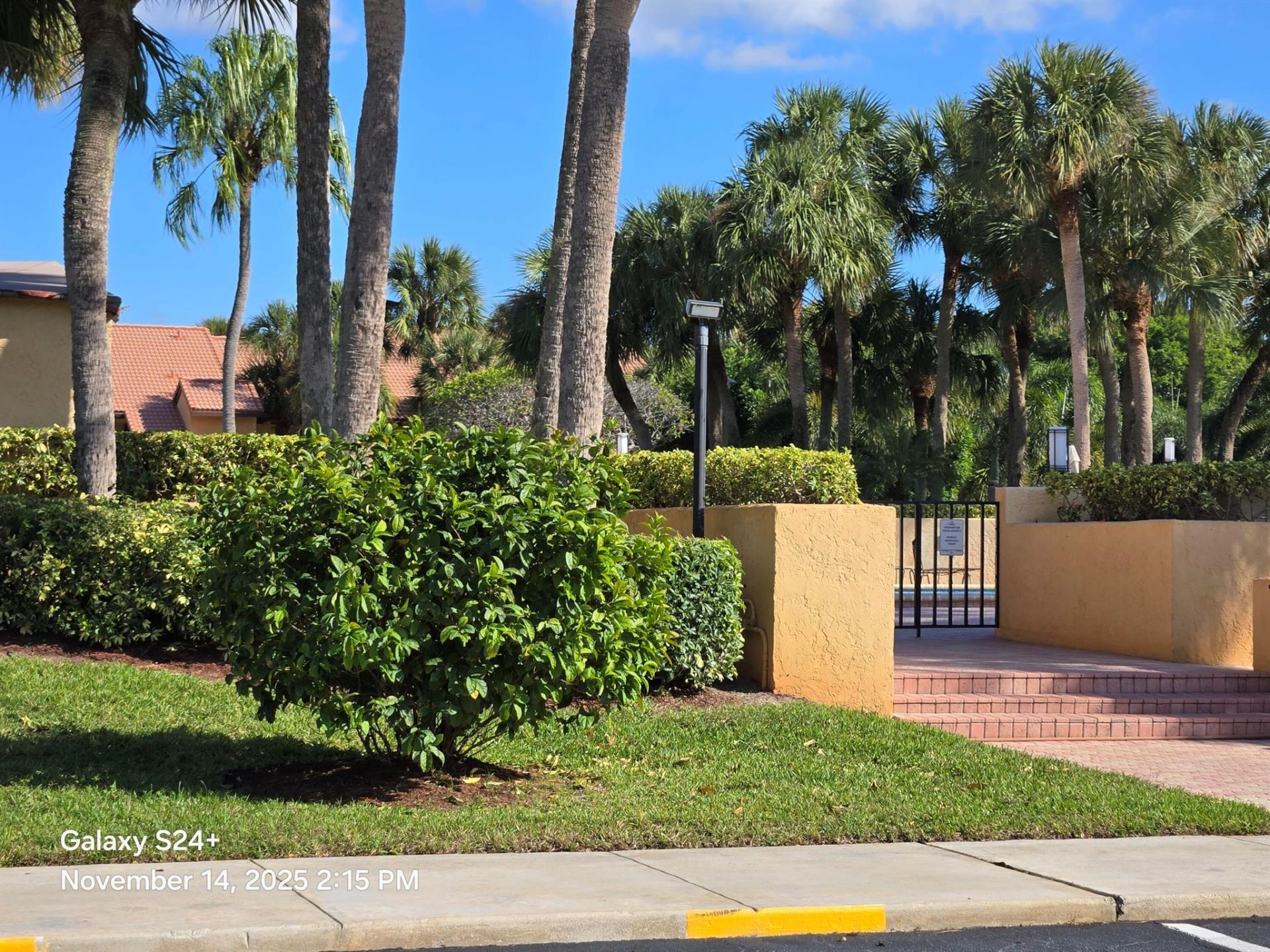 11281 Aspen Glen Drive, Unit 104, Boynton Beach, FL 33437 Photo