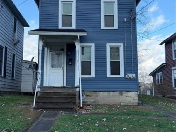 611 Riverside Drive, St Marys, WV 26170