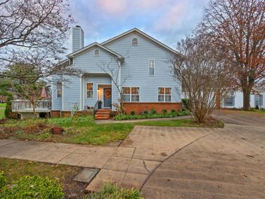 1052 Griffin Gate Drive, Lexington, KY 40511